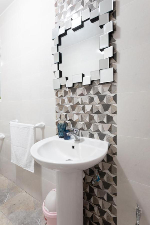 F3 Room 3, Private Room Two Single Beds Shared Bathroom Msida Extérieur photo