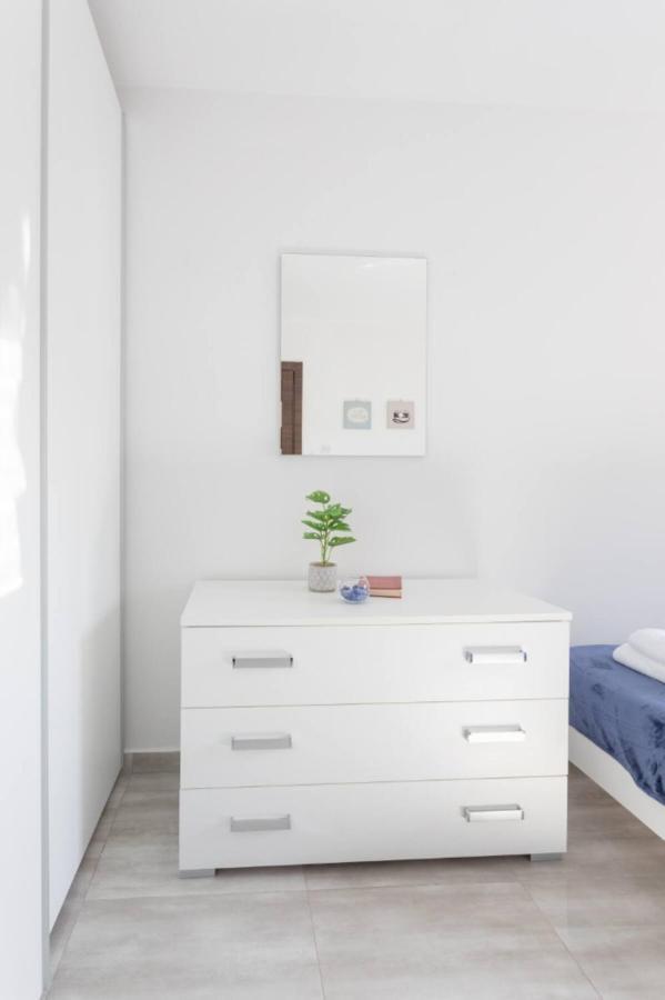 F3 Room 3, Private Room Two Single Beds Shared Bathroom Msida Extérieur photo